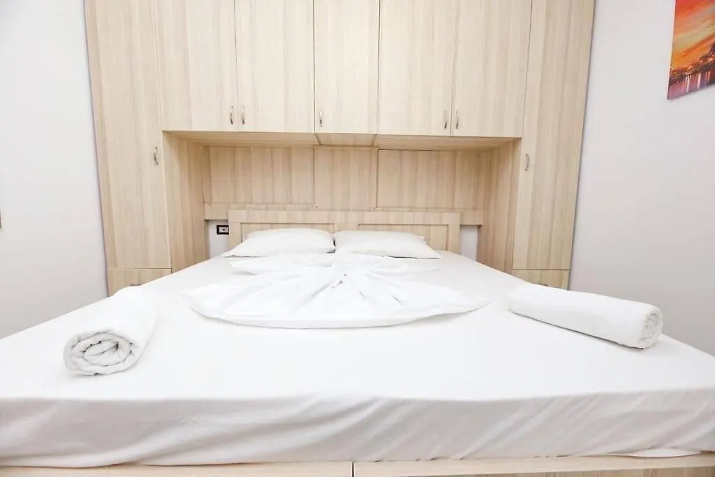 Cozy Central Apartment Vlorë